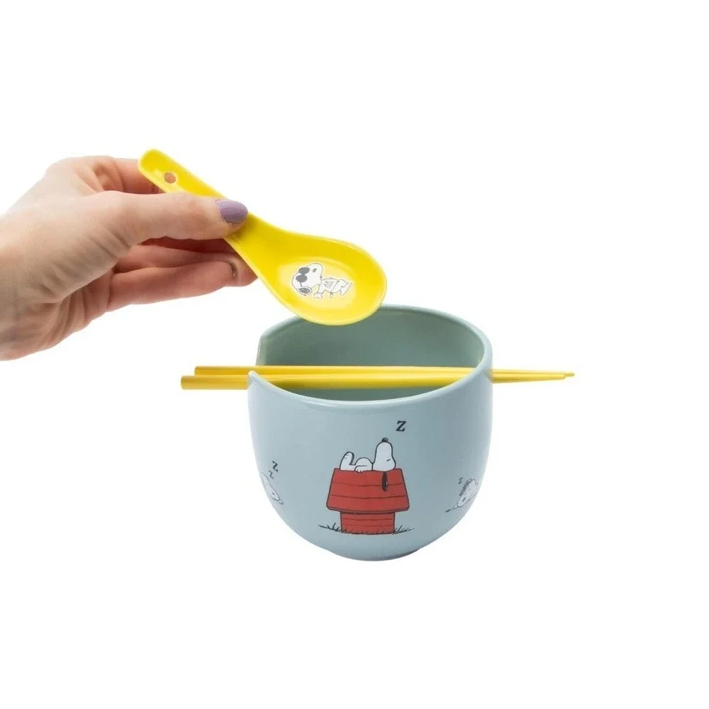 NEW! Peanuts Snoopy Poses Ramen Bowl & Chopsticks & Spoon Bundle Set‎ Of 4